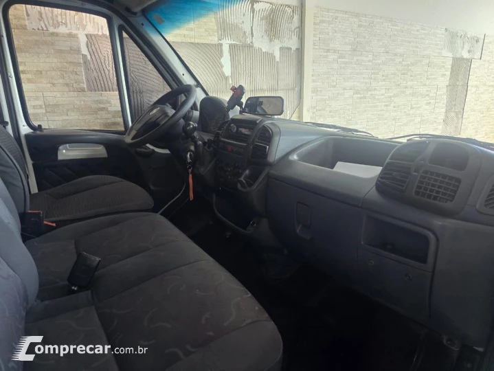 Jumper 2.3 Furgão TB Diesel