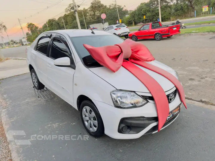 Etios Sedan 1.5 16V 4P FLEX XS