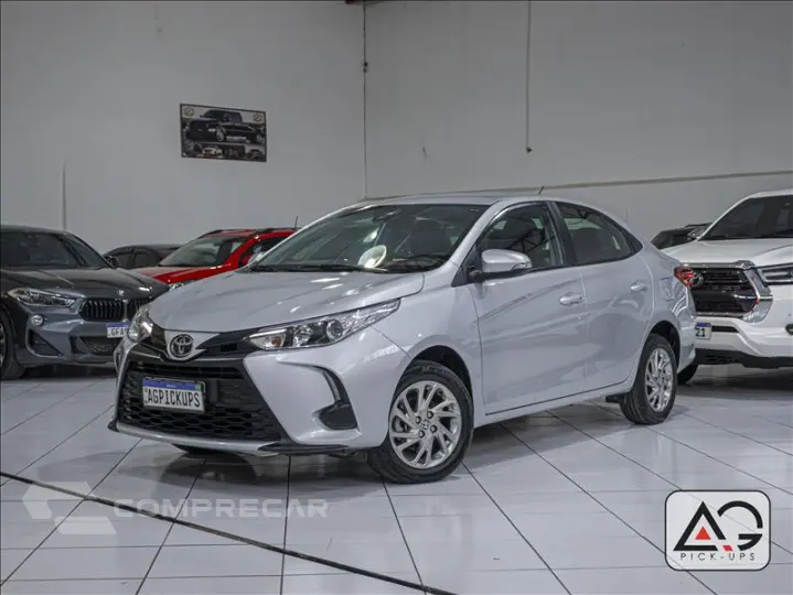 YARIS 1.5 16V Sedan XS Connect