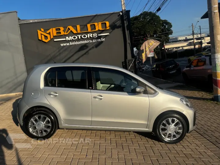 up! high 1.0 TSI Total Flex 12V 5p