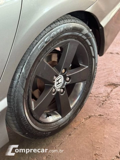 Civic Sedan LXS 1.8/1.8 Flex 16V Aut. 4p