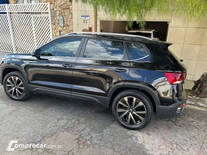 TAOS 1.4 250 TSI Highline