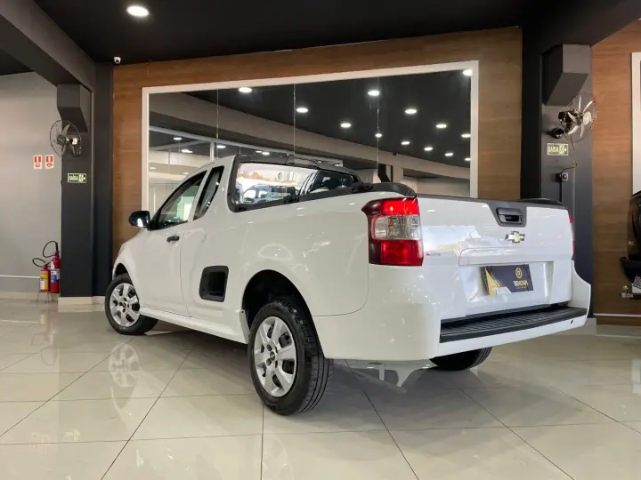 MONTANA 1.4 MPFI LS CS 8V FLEX 2P MANUAL