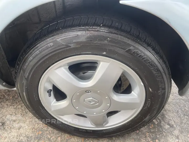 CLIO 1.0 Expression 8V