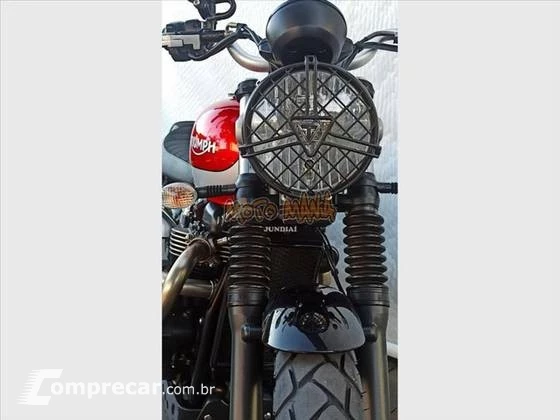 TRIUMPH STREET SCRAMBLER