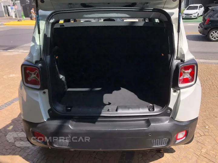 Renegade 1.8 16V Flex Sport 4P Automático