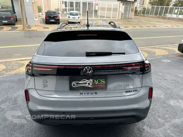 Nivus Highline 1.0 200 TSI Flex Aut.