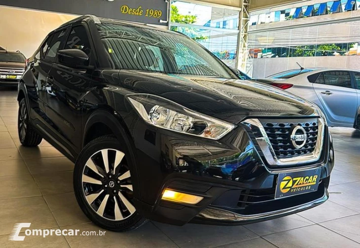 KICKS SV CVT
