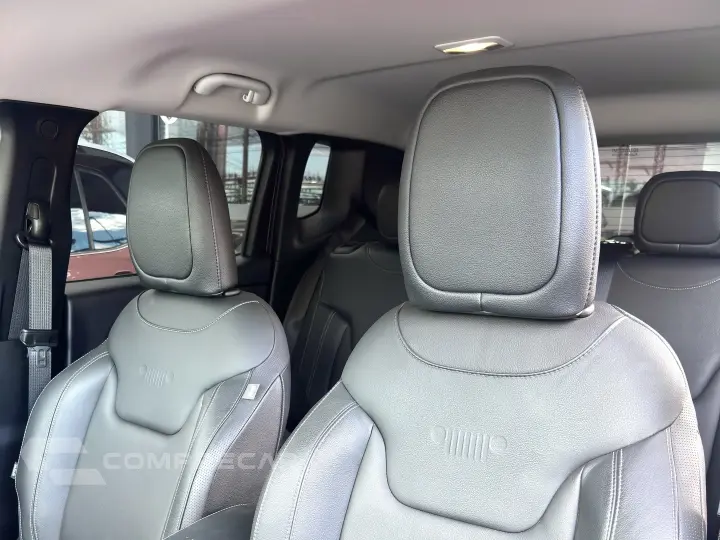 RENEGADE 1.3 T270 TURBO FLEX LONGITUDE AT6