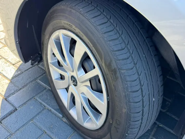 SANDERO 1.6 Expression 8V