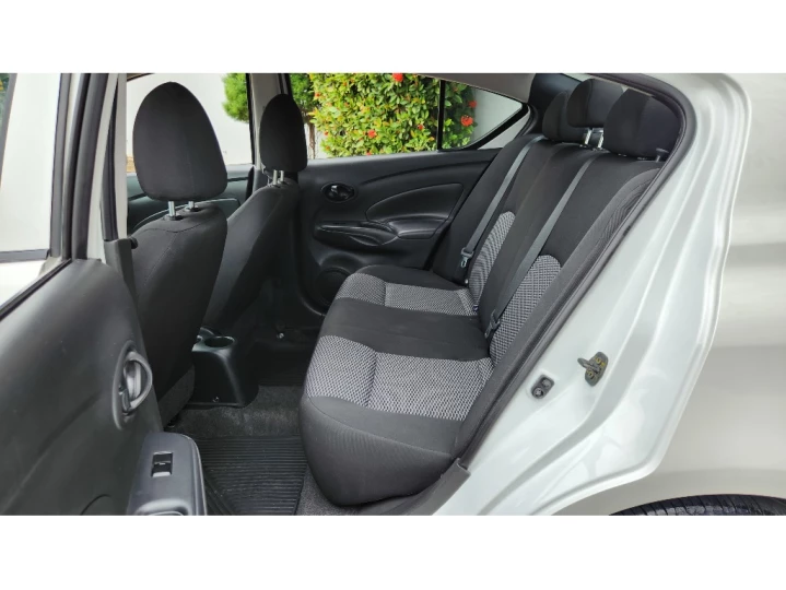 VERSA 1.6 16V FLEX V-DRIVE MANUAL