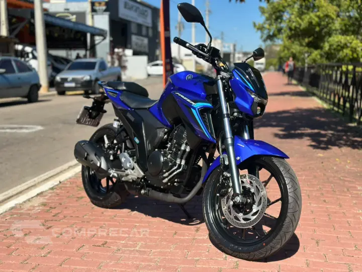 FZ25 FAZER