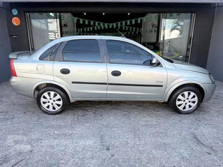 CORSA 1.8 MPFI Sedan 8V
