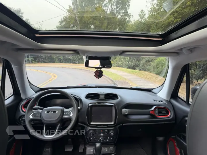 RENEGADE 1.3 T270 Turbo Trailhawk 4X4