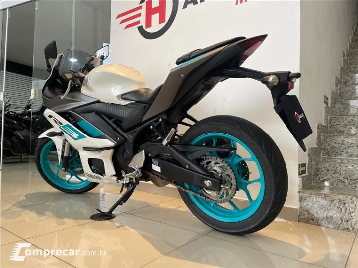 YZF R3