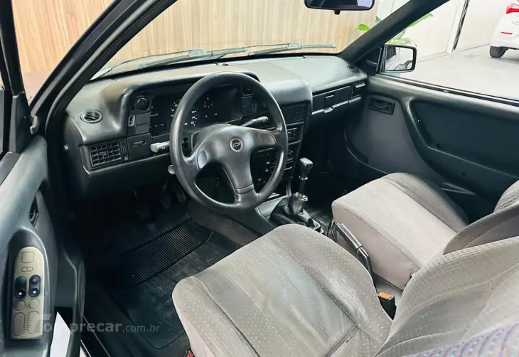 KADETT 2.0 MPFI GL 8V