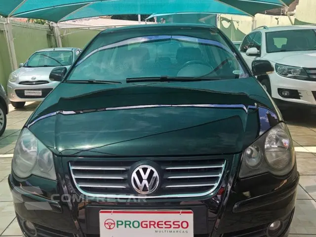 POLO SEDAN - 1.6 MI COMFORTLINE 8V 4P MANUAL