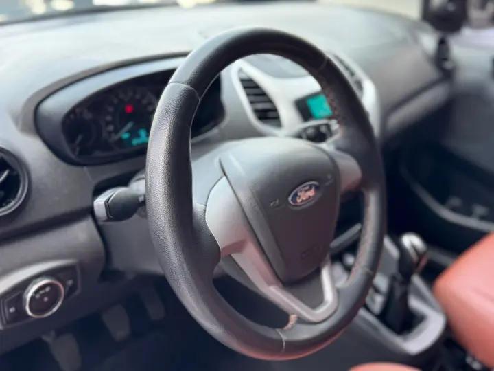 KA 1.5 Ti-vct SE Sedan