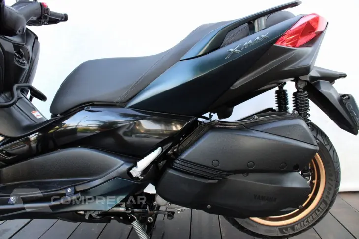 YAMAHA XMAX ABS