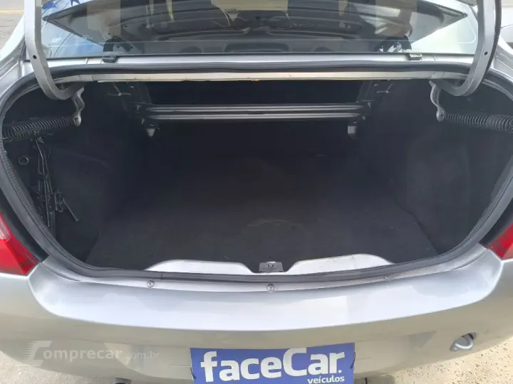 LOGAN Expression Hi-Flex 1.6 8V 4p