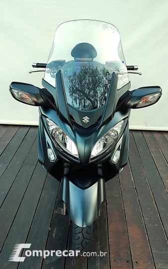 SUZUKI BURGMAN 650 EXECUTIVE