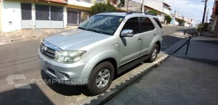 HILUX SW4 2.7 SR 4X2 16V