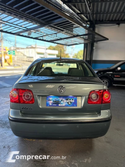 POLO SEDAN 1.6 MI 8V