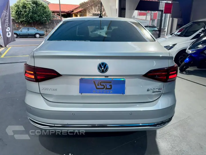 Virtus 1.0 4P 200 TSI FLEX HIGHLINE AUTOMÁTICO
