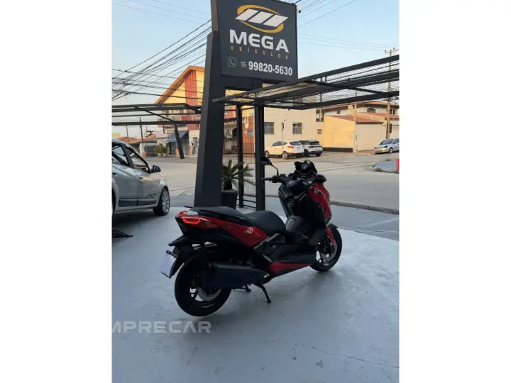 XMAX 250 ABS