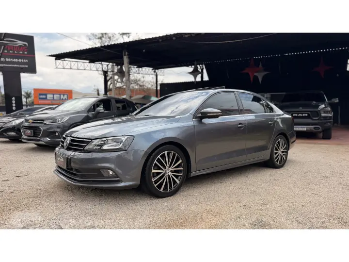 JETTA 2.0 TSI HIGHLINE 211CV GASOLINA 4P TIPTRONIC