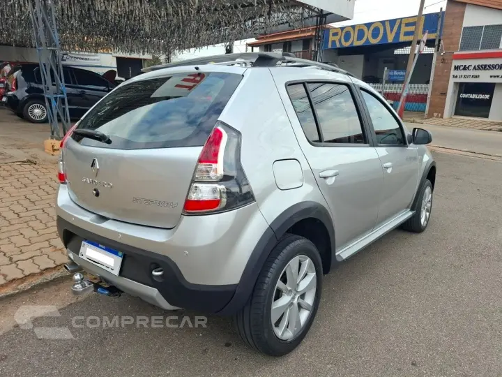 Sandero 1.6 STEPWAY 16V FLEX 4P AUTOMÁTICO