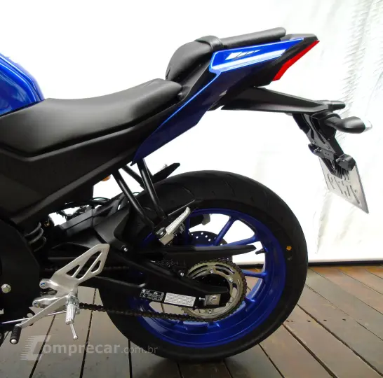 YAMAHA YZF R15 ABS