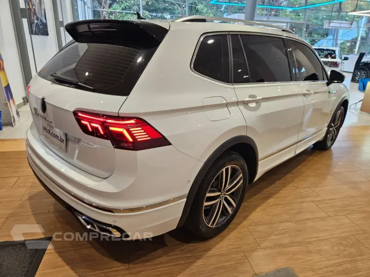 Tiguan 2.0 300 TSI ALLSPACE R-LINE TURBO AUTOMÁTICO