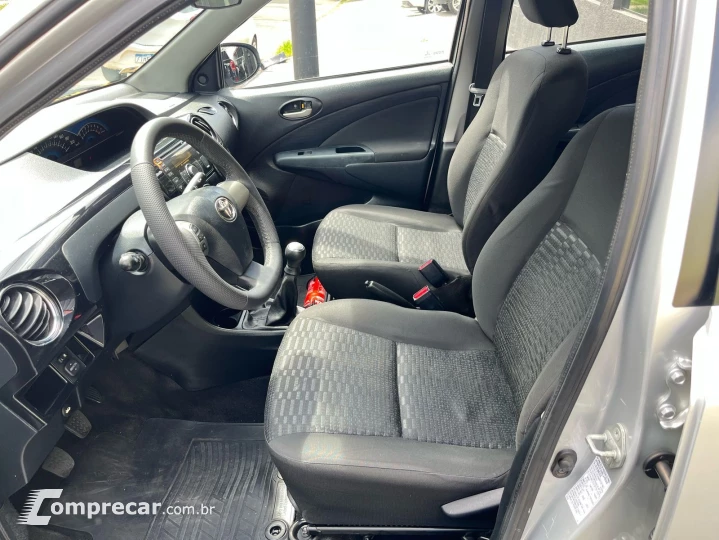 ETIOS XLS Sedan 1.5 Flex 16V 4p Mec.