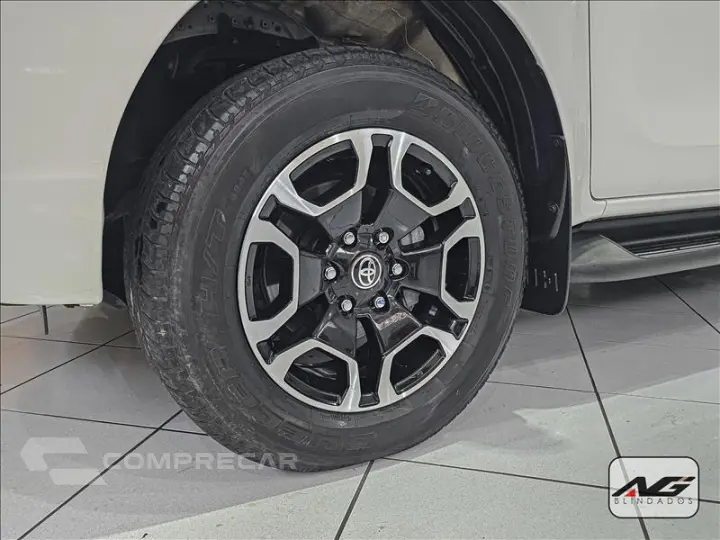 HILUX 2.8 D-4d Turbo CD SRX 4X4