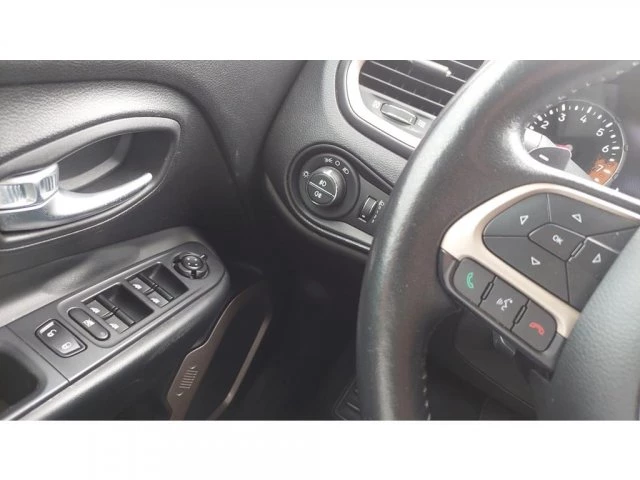 RENEGADE - 1.8 16V LONGITUDE 4P AUTOMÁTICO