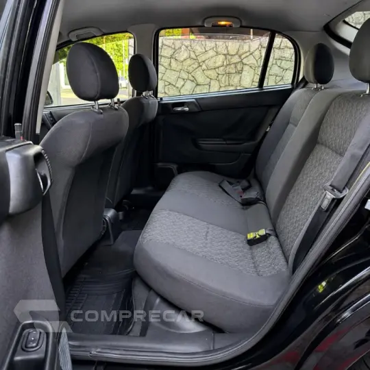 ASTRA 2.0 MPFI Advantage 8V