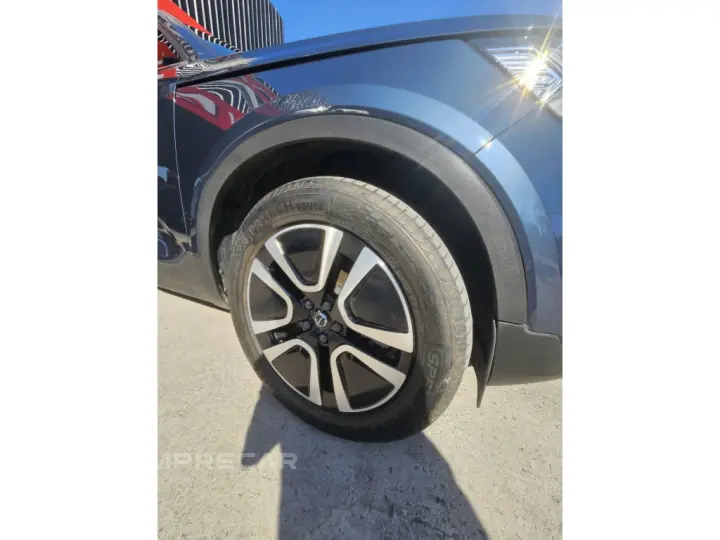 XC40 1.5 T5 RECHARGE MOMENTUM GEARTRONIC