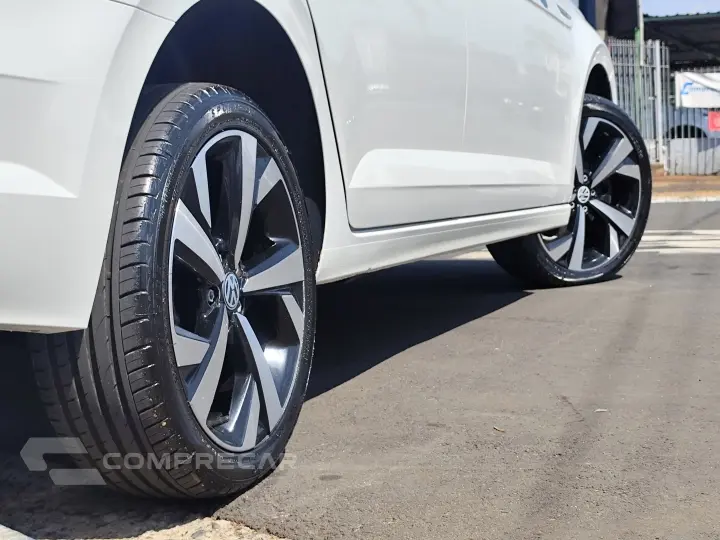 VIRTUS 1.0 200 TSI COMFORTLINE AUTOMÁTICO