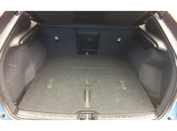 C40 P8 RECHARGE TWIN ELECTRIC ULTIMATE AWD