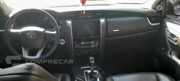 HILUX SW4 2.8 D-4d Turbo SRX 4X4