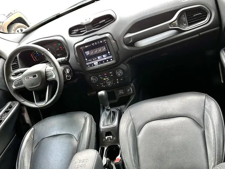 RENEGADE 1.3 T270 TURBO FLEX LONGITUDE AT6