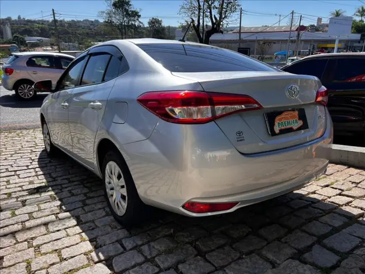 YARIS 1.5 16V Sedan XL