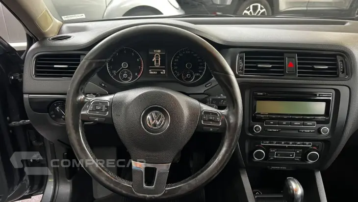 Jetta 2.0 4P FLEX AUTOMÁTICO