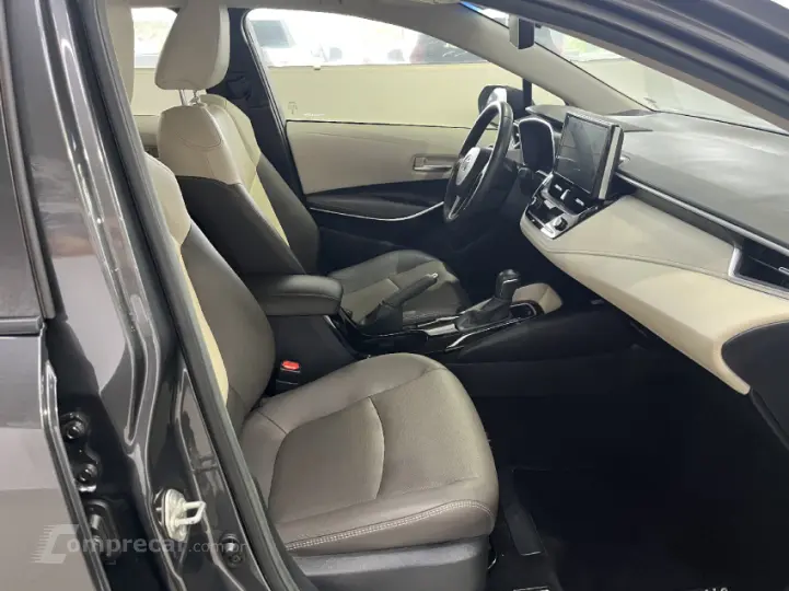 COROLLA 1.8 VVT-I Hybrid Altis Premium