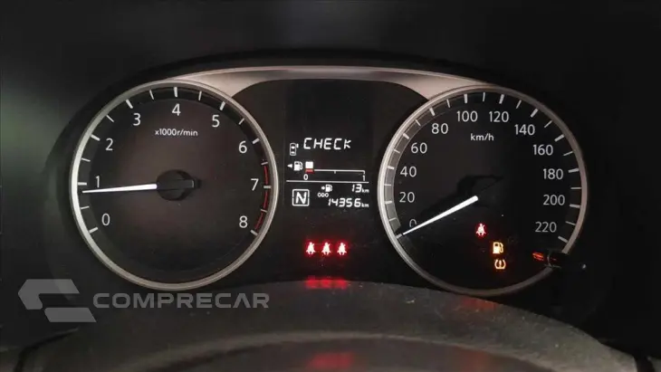 KICKS PLAY 1.6 16V FLEXSTART SENSE XTRONIC