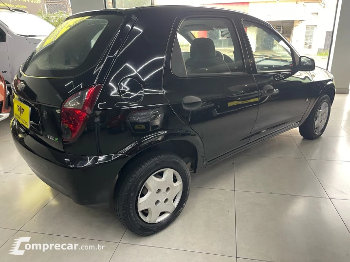 CELTA 1.0 MPFI LS 8V