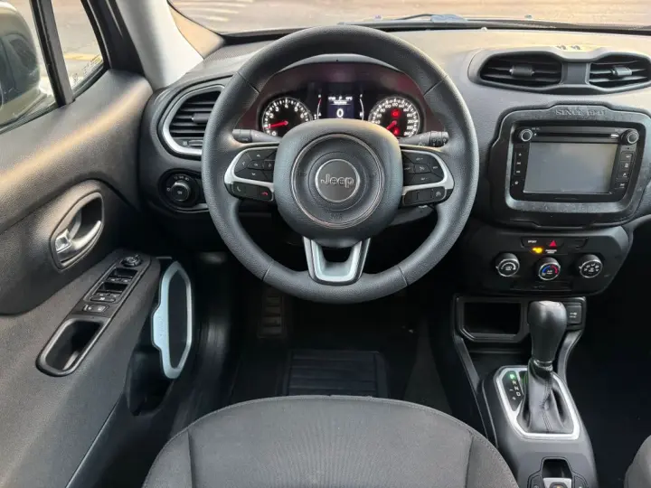 Renegade Sport 1.8 4x2 Flex 16V Aut.