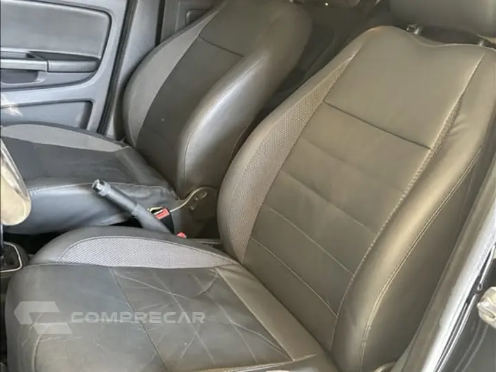 FOX 1.6 MI PRIME 8V FLEX 4P MANUAL