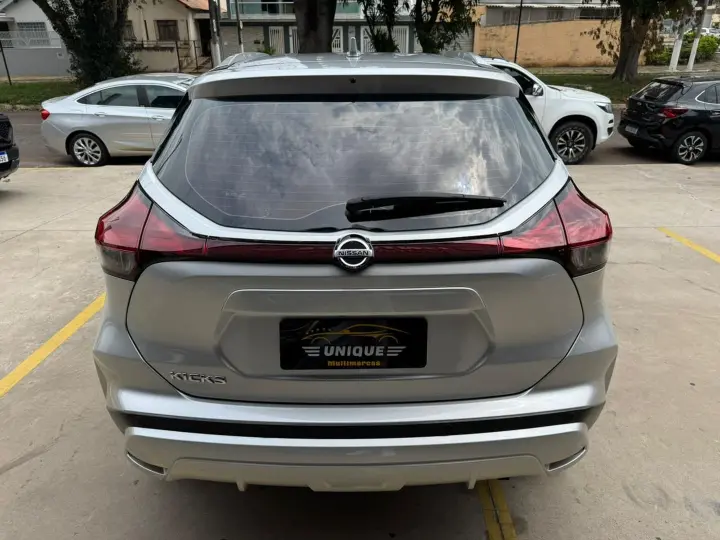 Kicks 1.6 16V Flexstart Exclusive Xtronic